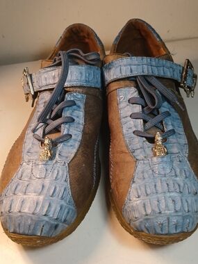 Men's Blue & Brown Croc-Textured Slip-On Loafers with Buckle Detail